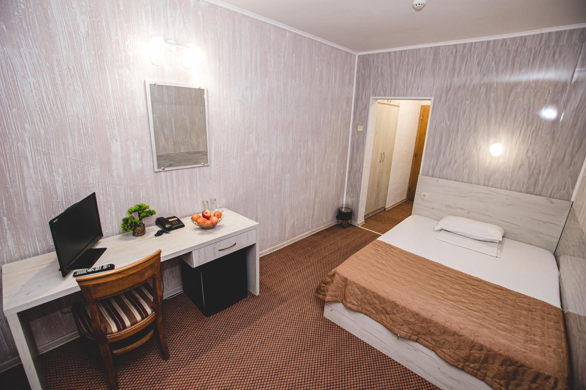 Rodopi Hotel Haskovo Exterior photo